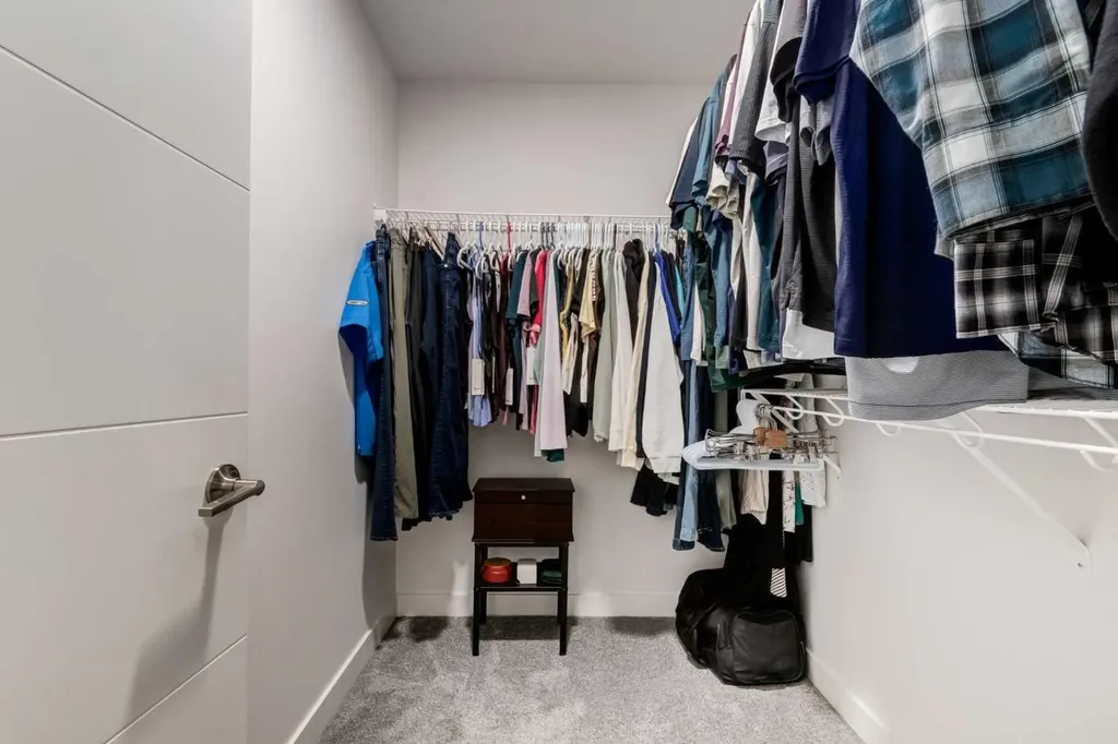 193 Ambleton Drive NW Calgary AB T3P 1W7