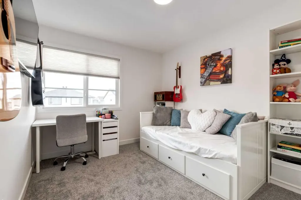 193 Ambleton Drive NW Calgary AB T3P 1W7