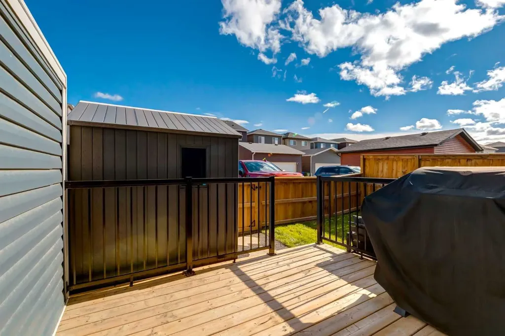 193 Ambleton Drive NW Calgary AB T3P 1W7
