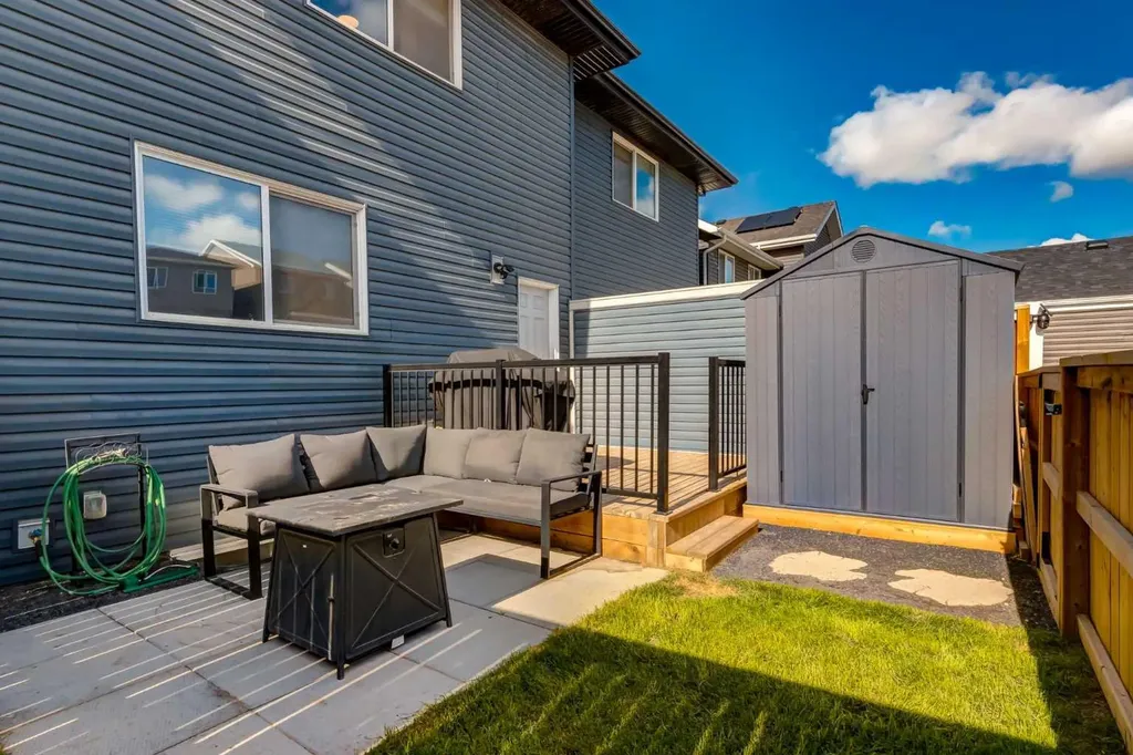 193 Ambleton Drive NW Calgary AB T3P 1W7