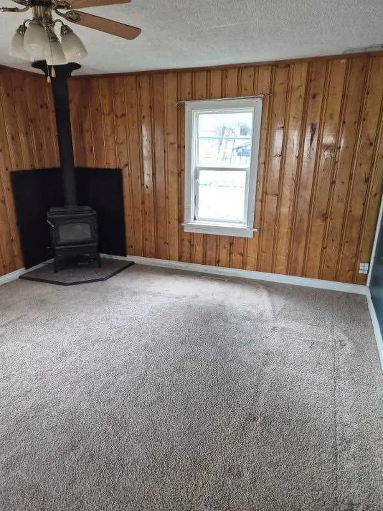 10009 99 Street Sexsmith AB T0H 3C0