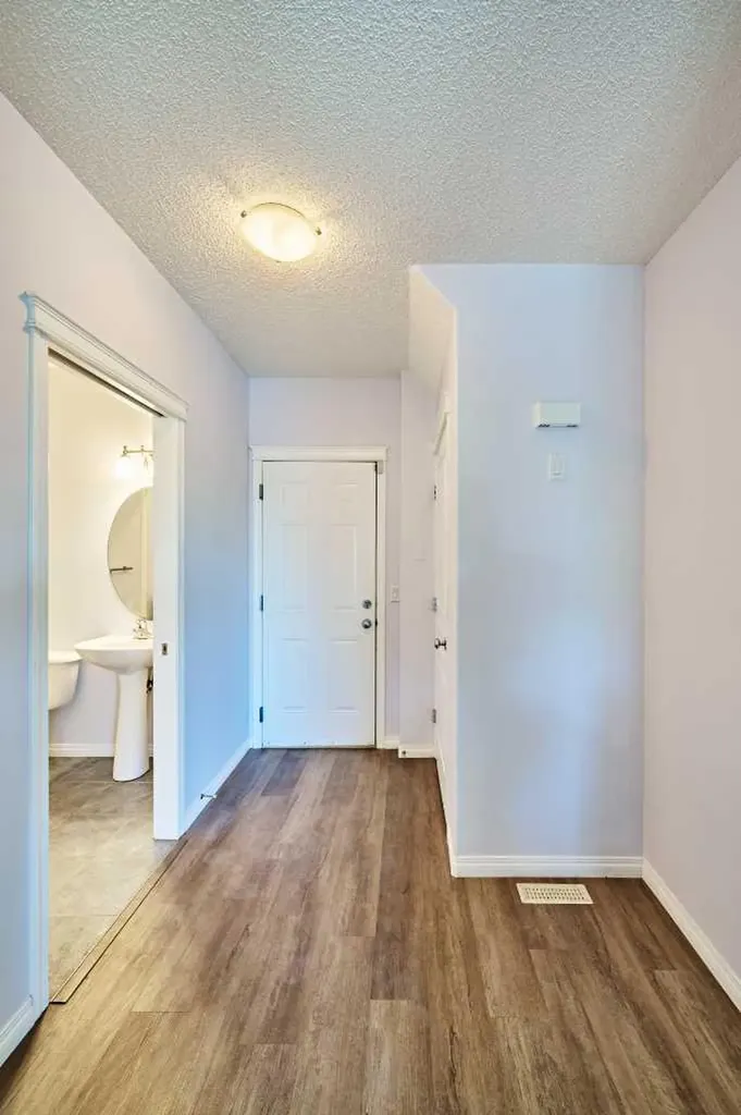 153 Royal Birch Bay NW Calgary AB T3G5X6