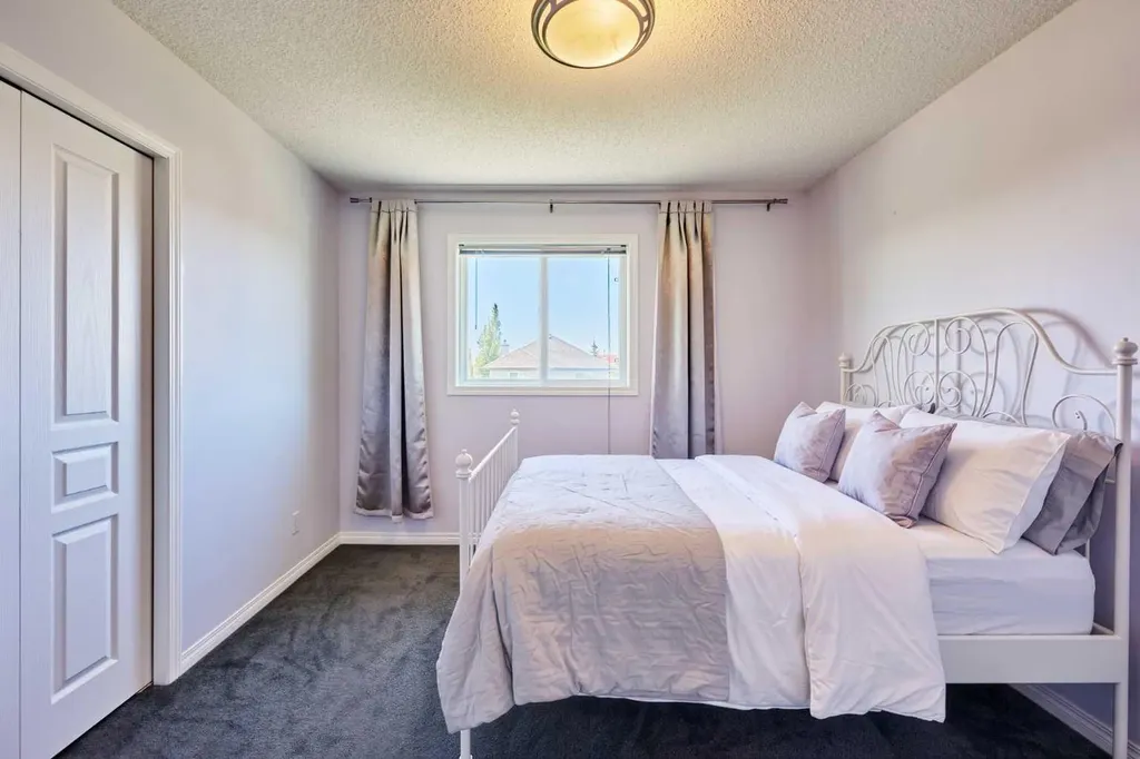 153 Royal Birch Bay NW Calgary AB T3G5X6