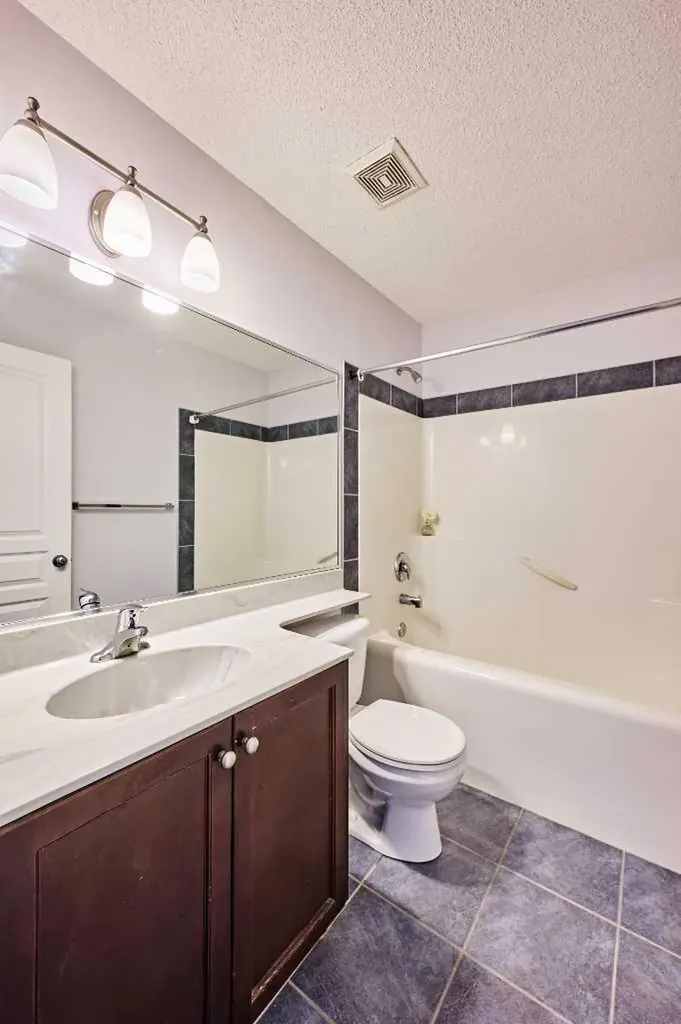153 Royal Birch Bay NW Calgary AB T3G5X6