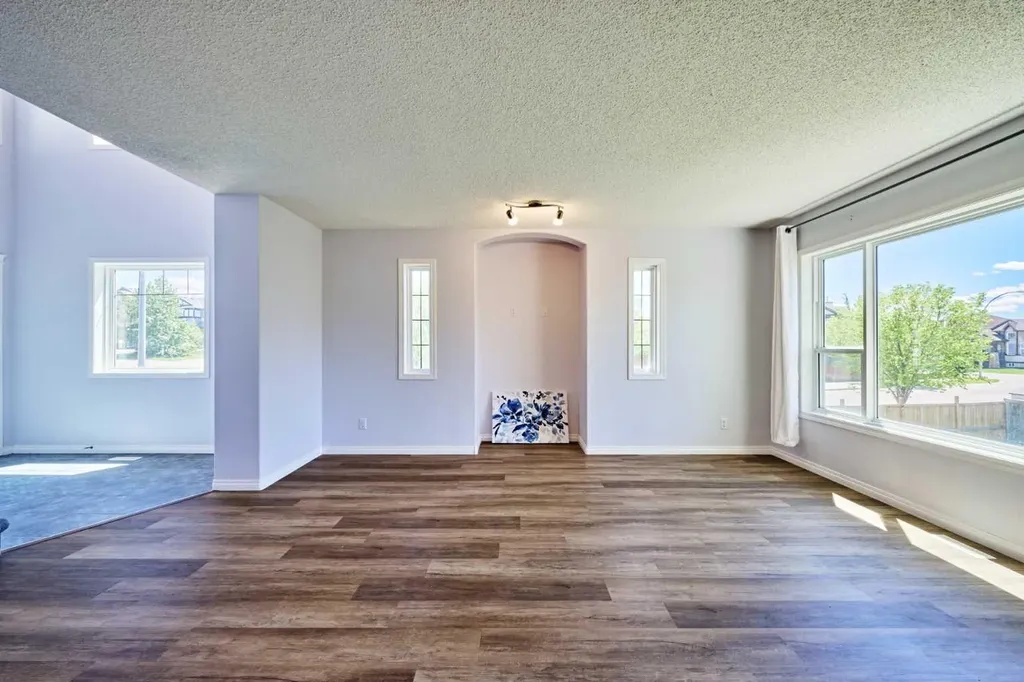 153 Royal Birch Bay NW Calgary AB T3G5X6
