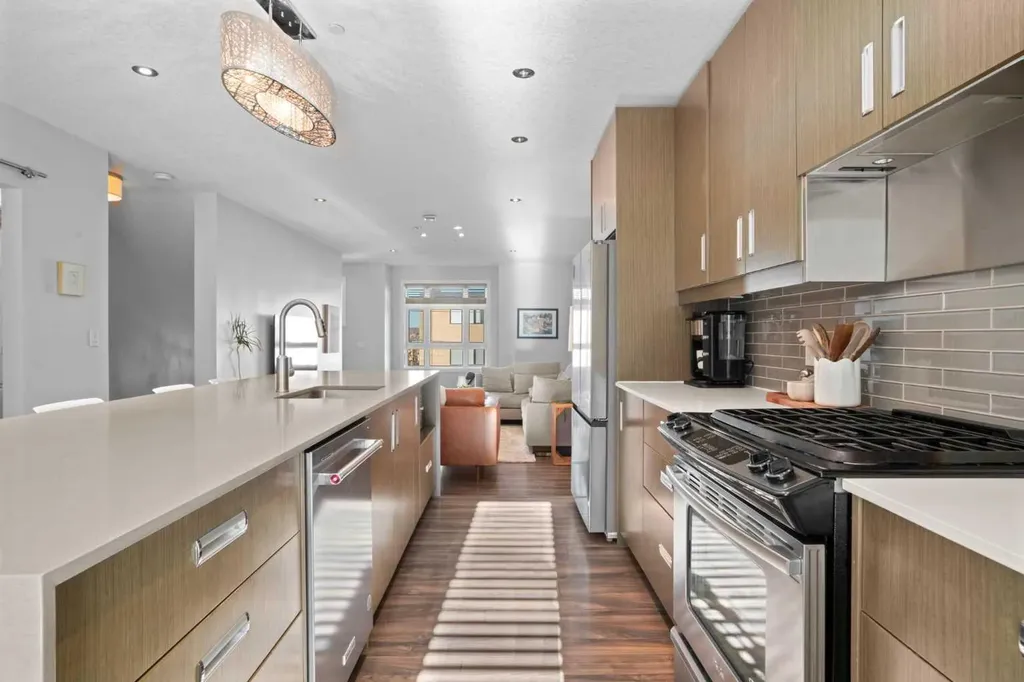 1511 23 Avenue SW Calgary AB T2T 0T8