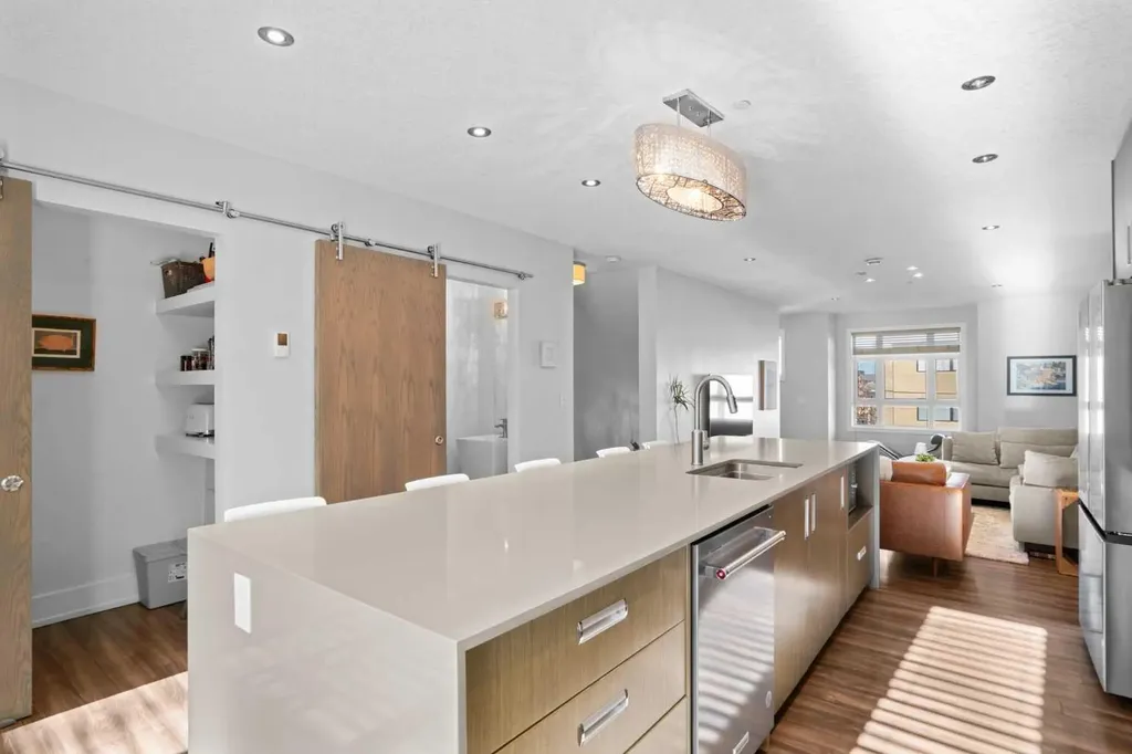1511 23 Avenue SW Calgary AB T2T 0T8