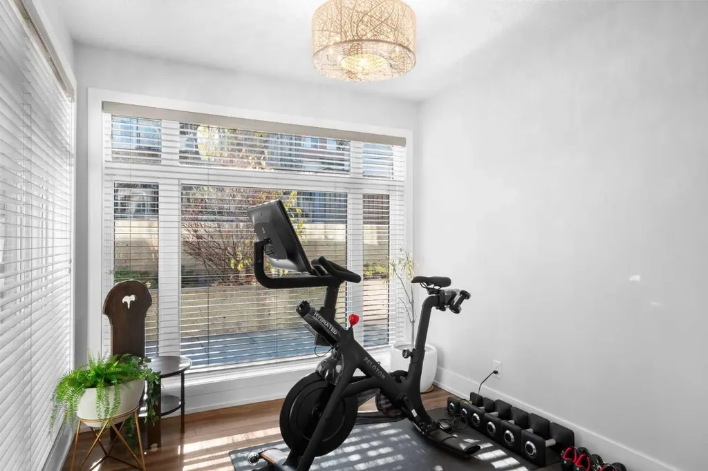 1511 23 Avenue SW Calgary AB T2T 0T8