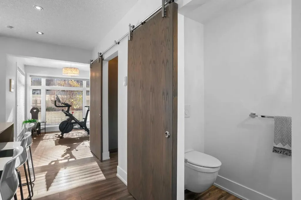 1511 23 Avenue SW Calgary AB T2T 0T8