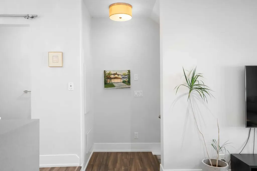 1511 23 Avenue SW Calgary AB T2T 0T8