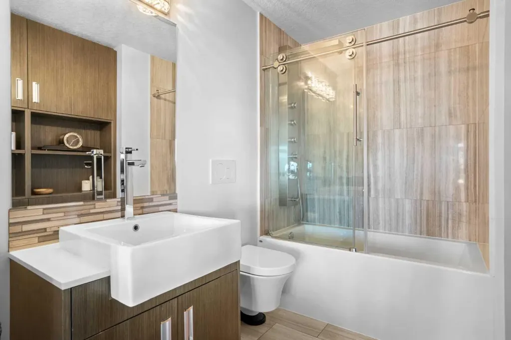 1511 23 Avenue SW Calgary AB T2T 0T8