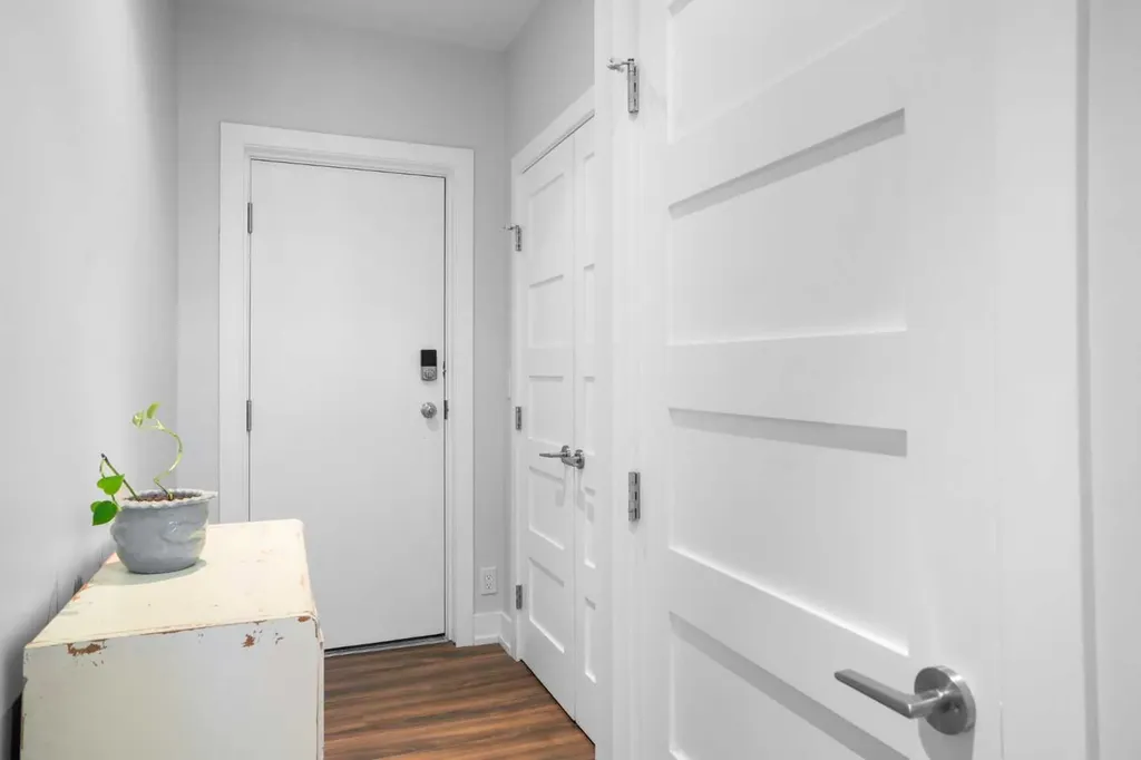 1511 23 Avenue SW Calgary AB T2T 0T8