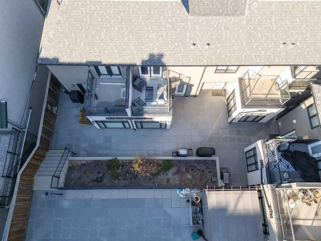 1511 23 Avenue SW Calgary AB T2T 0T8
