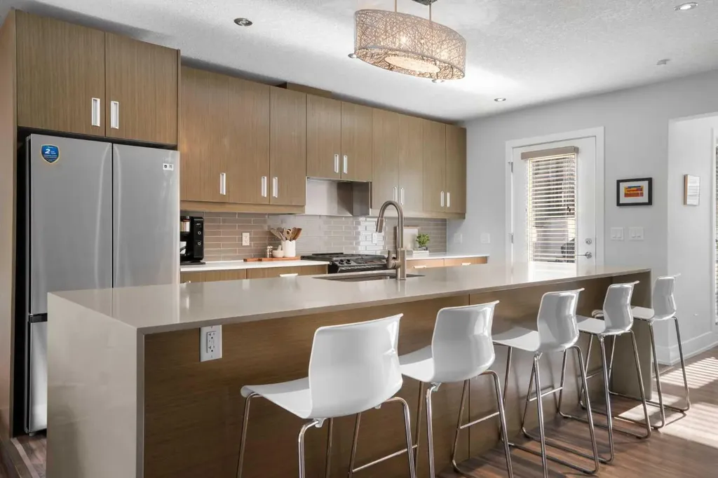 1511 23 Avenue SW Calgary AB T2T 0T8