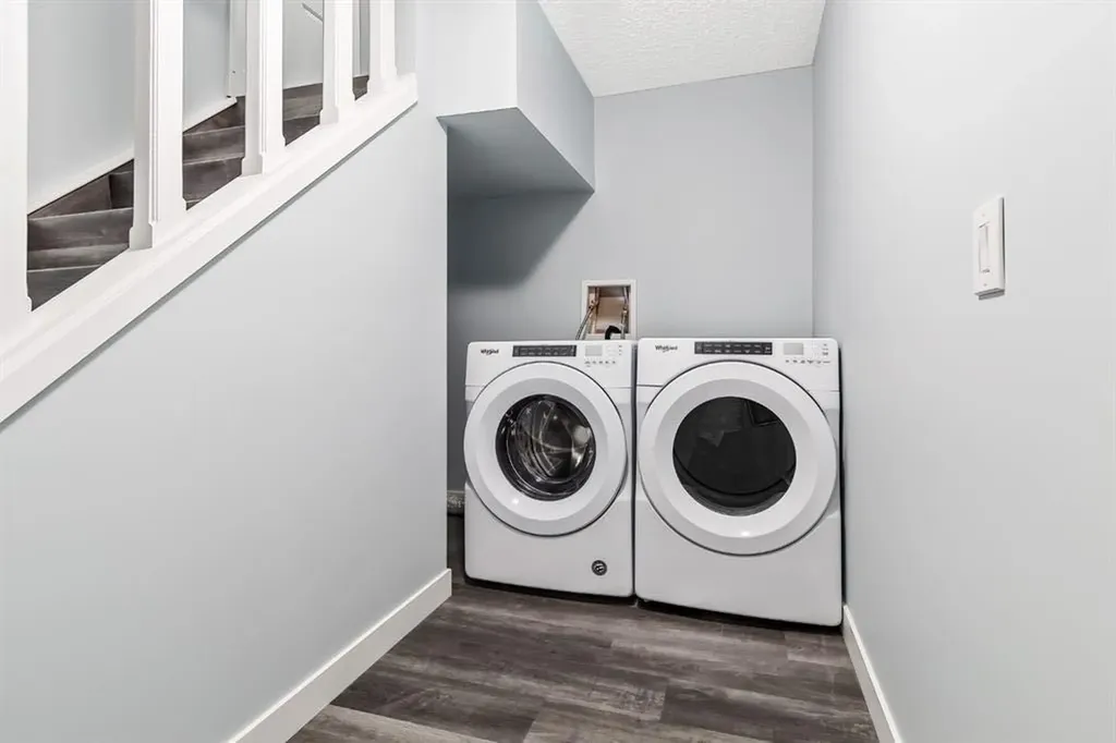 4528 40 Street NE Calgary AB T3K 1M4