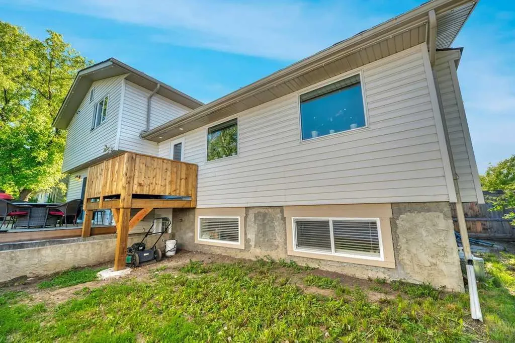 4 Maplewood Estates Strathmore AB T1P 1G6
