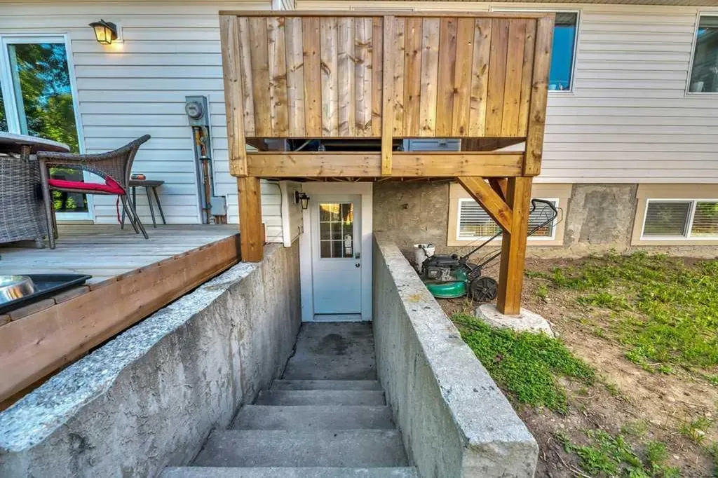 4 Maplewood Estates Strathmore AB T1P 1G6