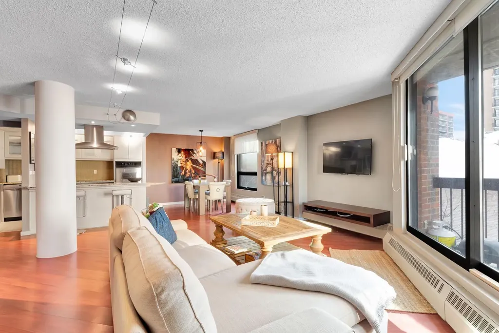 1304 15 Avenue SW Calgary AB T3C 0X7