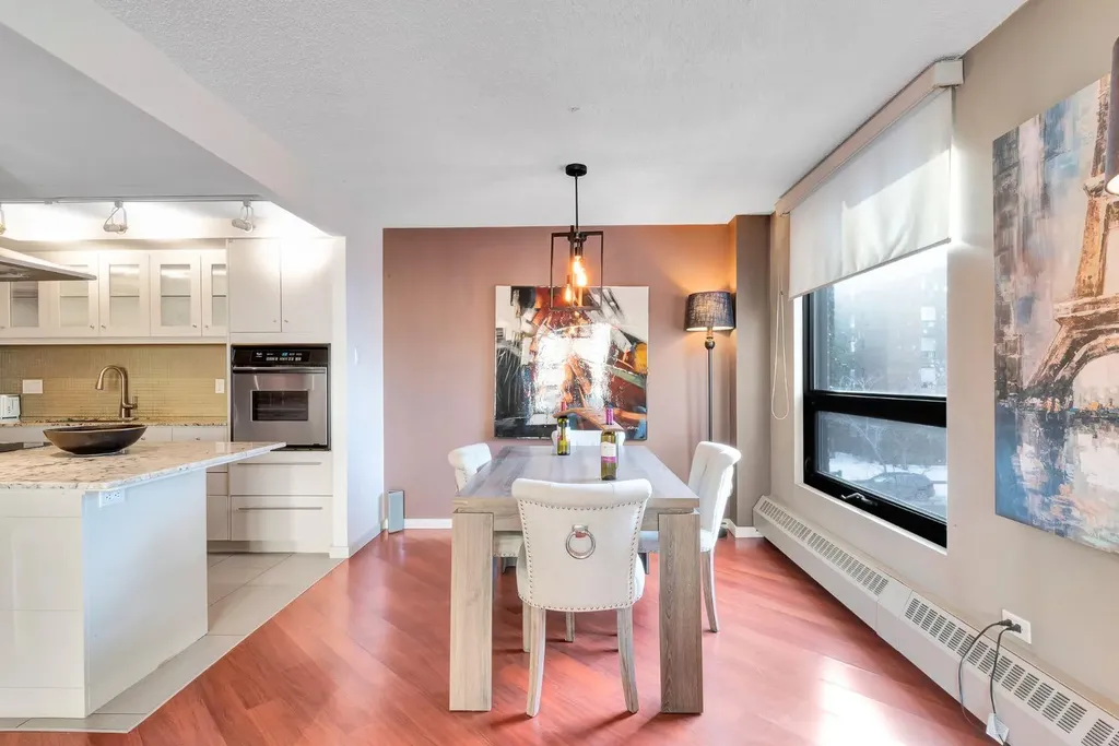 1304 15 Avenue SW Calgary AB T3C 0X7