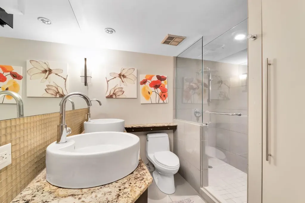 1304 15 Avenue SW Calgary AB T3C 0X7