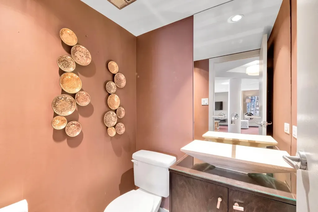 1304 15 Avenue SW Calgary AB T3C 0X7