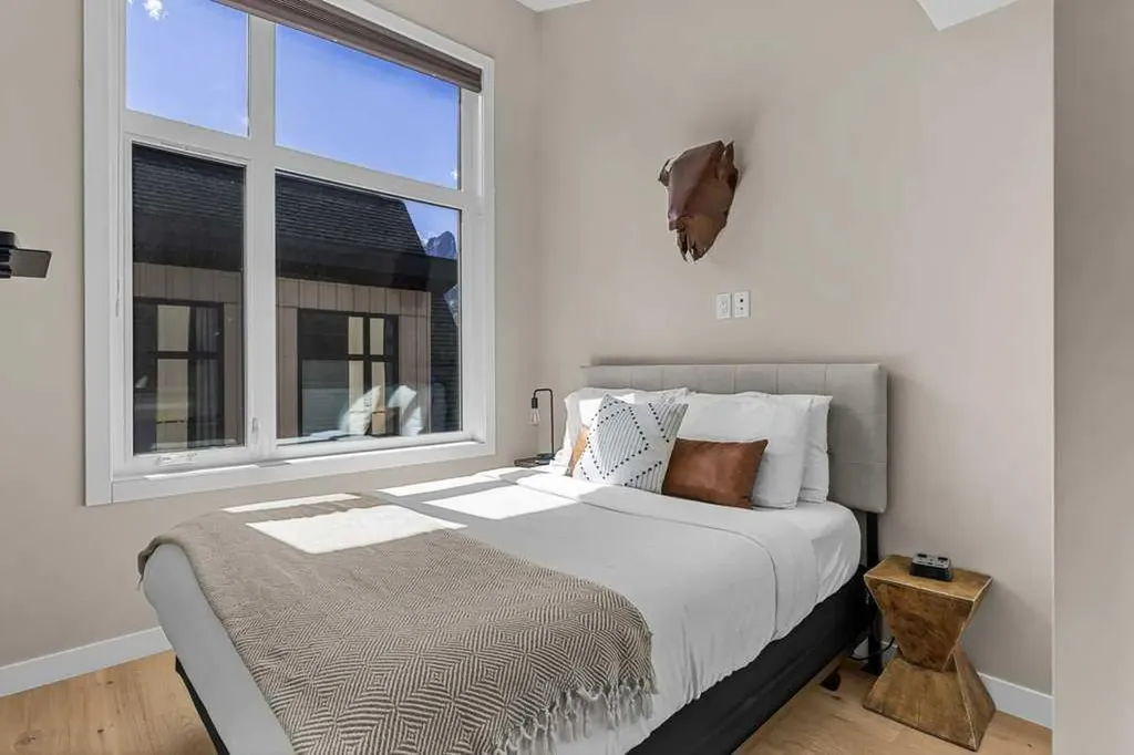 1106 Bow Valley Trail Canmore AB T1W 1N6