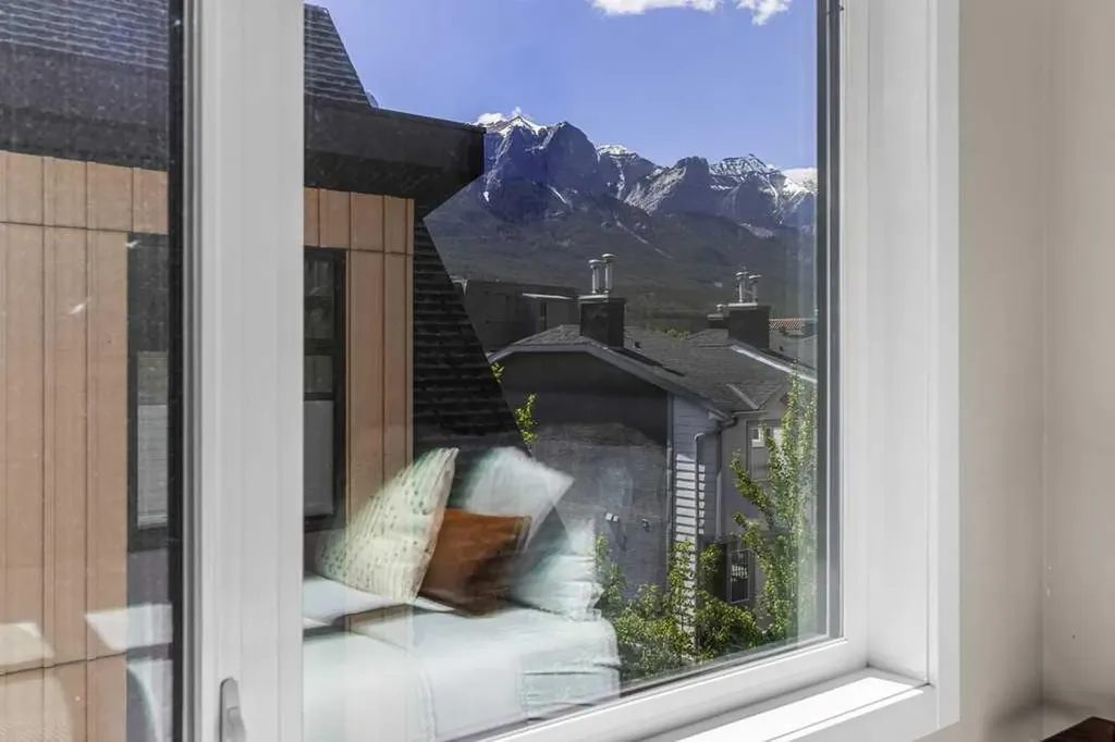 1106 Bow Valley Trail Canmore AB T1W 1N6