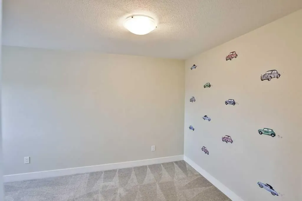 267 Grassland Boulevard W Lethbridge AB T1J 5S4