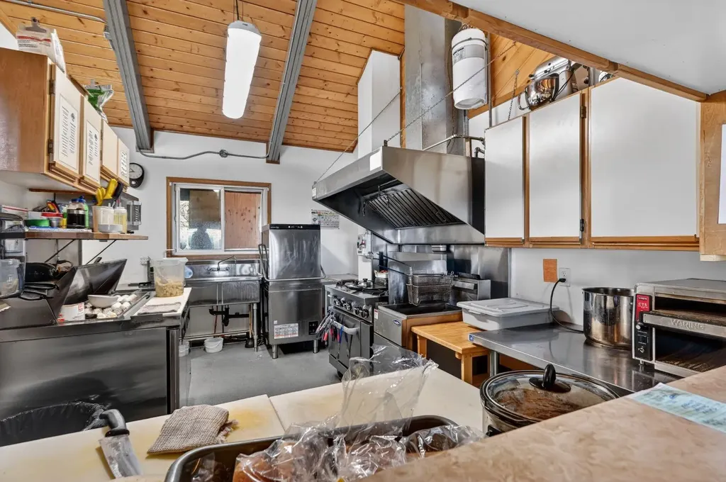 39325 Range Road 34 Rural Lacombe County AB T0M0X0