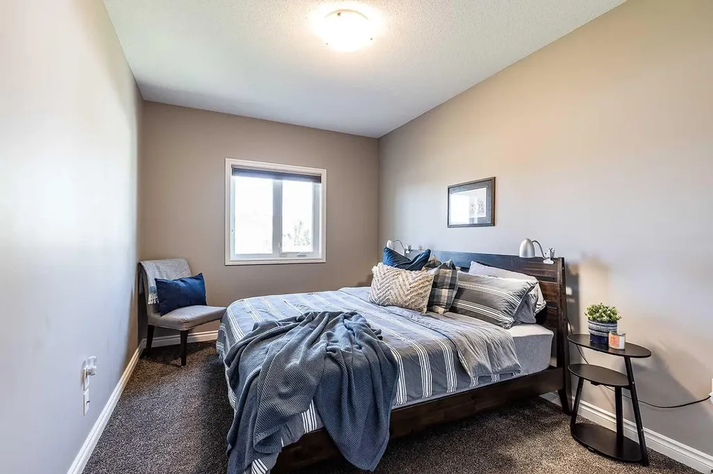 452 Somerside Place SE Medicine Hat AB T1B 0N5