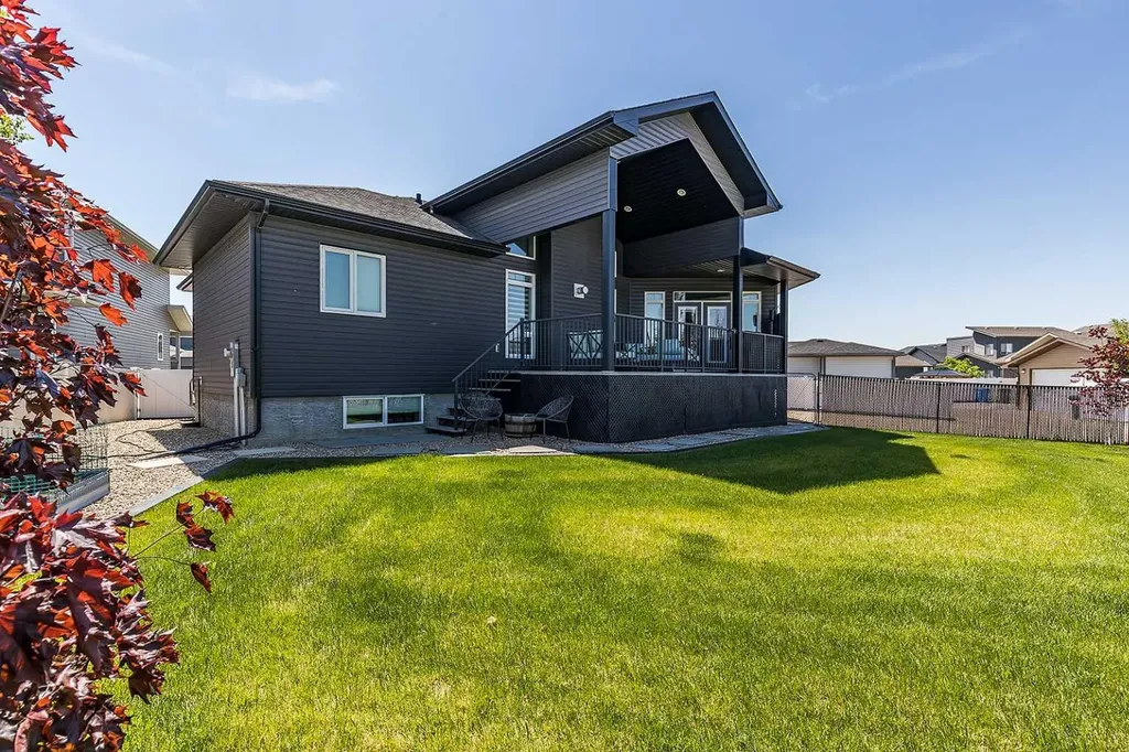 452 Somerside Place SE Medicine Hat AB T1B 0N5