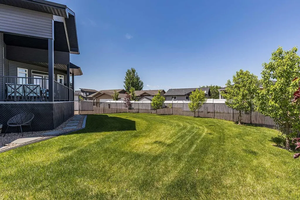 452 Somerside Place SE Medicine Hat AB T1B 0N5