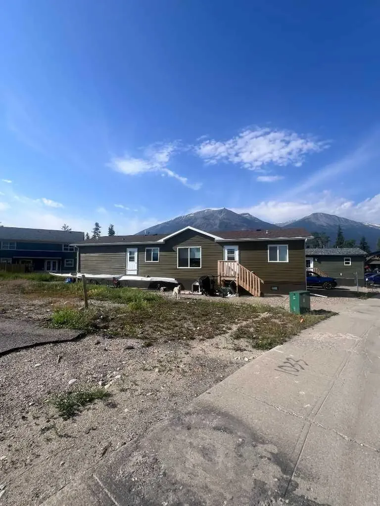 1035 Lodgepole Street Jasper AB T0E1E0
