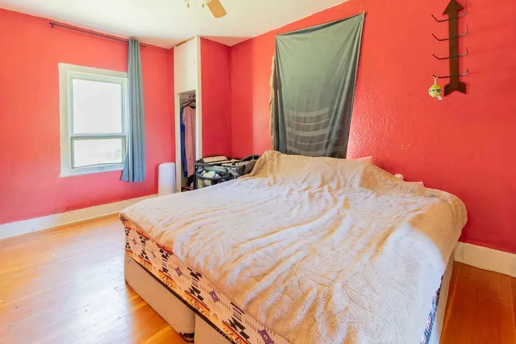 664 1 Street W Cardston AB T0K 0K0