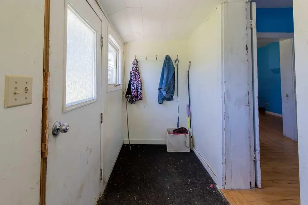 664 1 Street W Cardston AB T0K 0K0