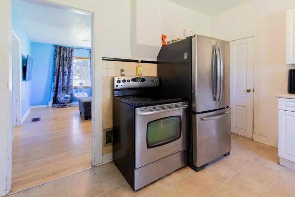 664 1 Street W Cardston AB T0K 0K0