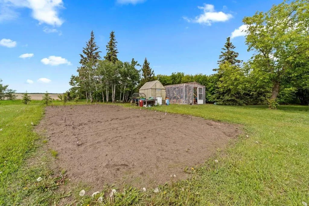 47546 Range Road 213 Rural Camrose County AB T0B 0G0