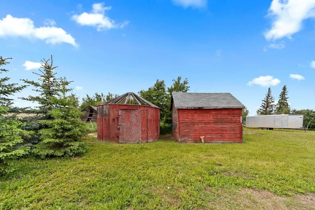 47546 Range Road 213 Rural Camrose County AB T0B 0G0
