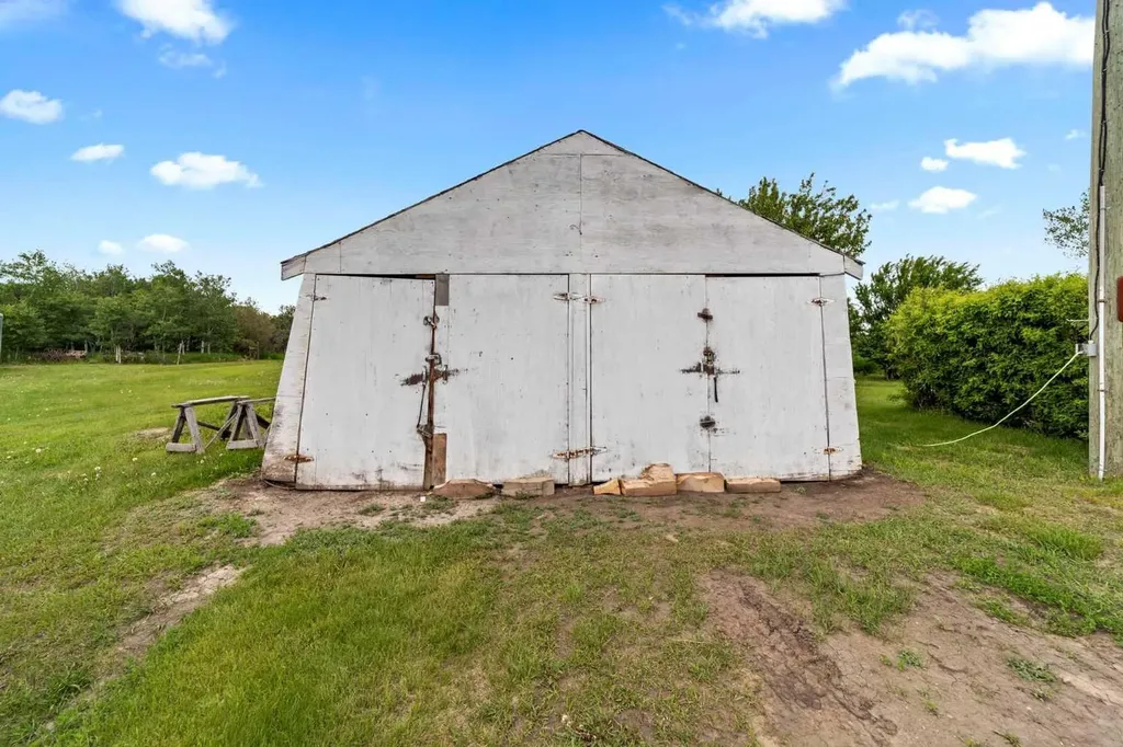 47546 Range Road 213 Rural Camrose County AB T0B 0G0