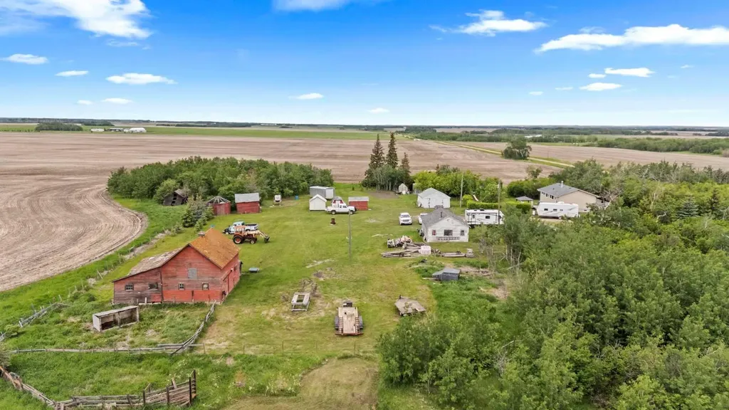 47546 Range Road 213 Rural Camrose County AB T0B 0G0