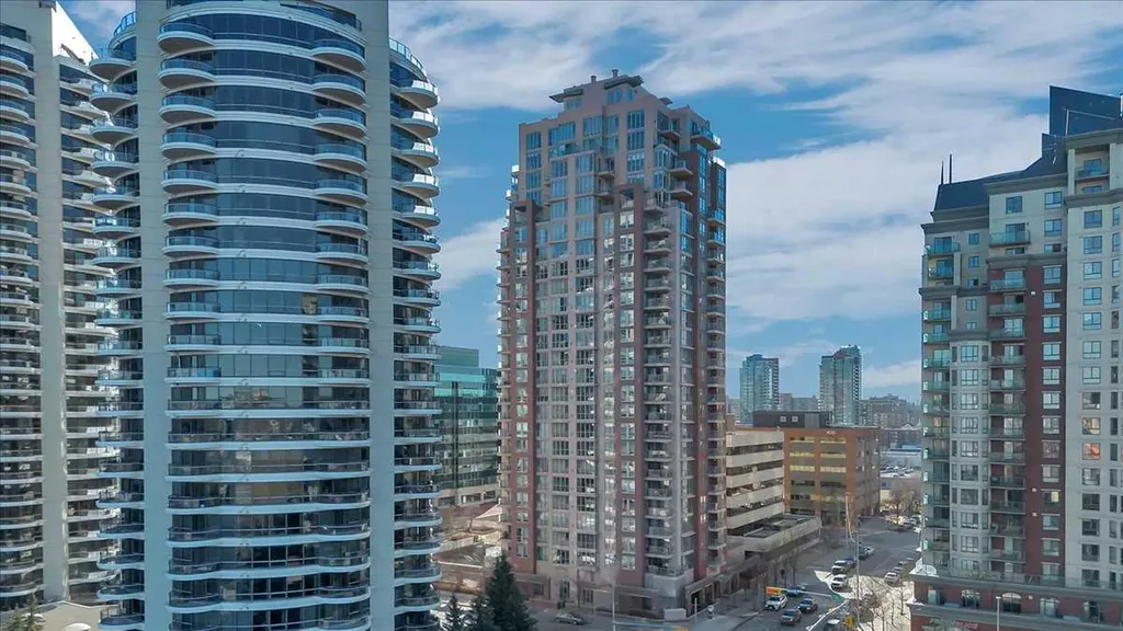 650 10 Street SW Calgary AB T2P 5G4
