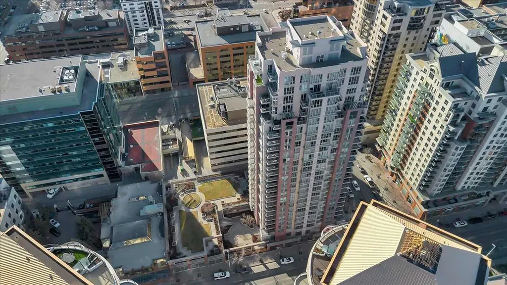 650 10 Street SW Calgary AB T2P 5G4