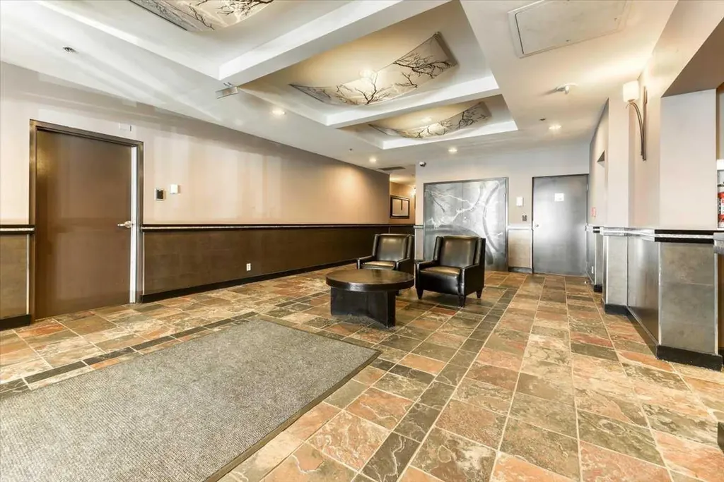 650 10 Street SW Calgary AB T2P 5G4