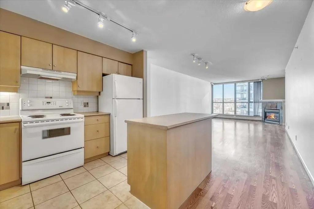 650 10 Street SW Calgary AB T2P 5G4