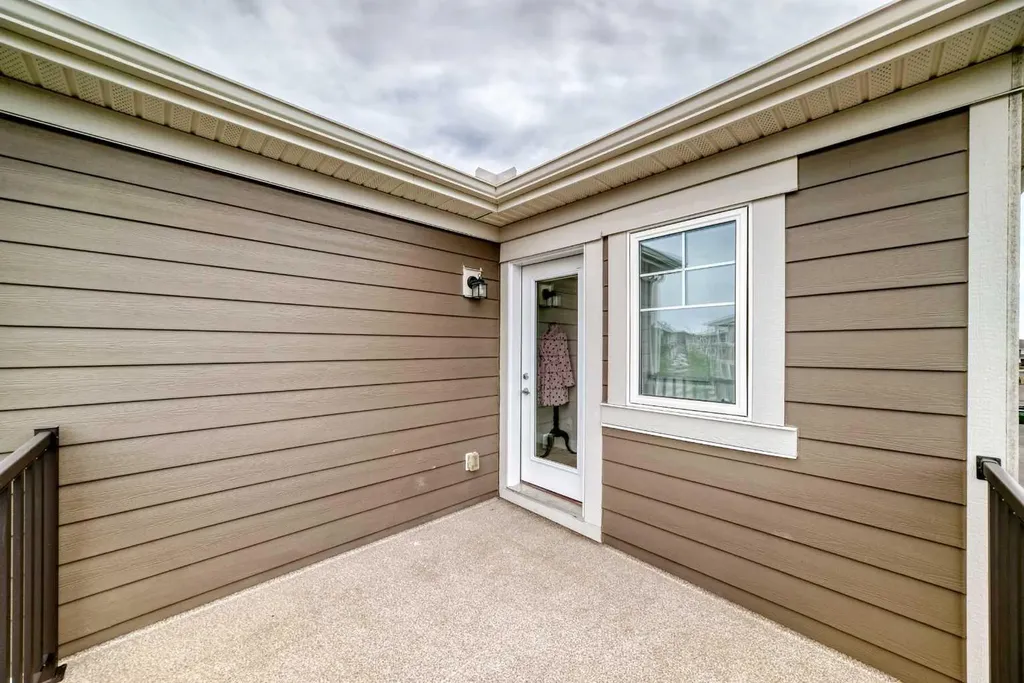 8 Yorkville Link SW Calgary AB T2X4K4