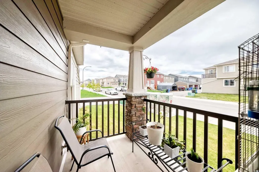 8 Yorkville Link SW Calgary AB T2X4K4