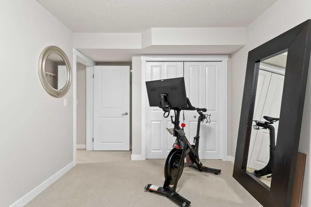 95 Aspen Stone Terrace SW Calgary AB T3H5Z2