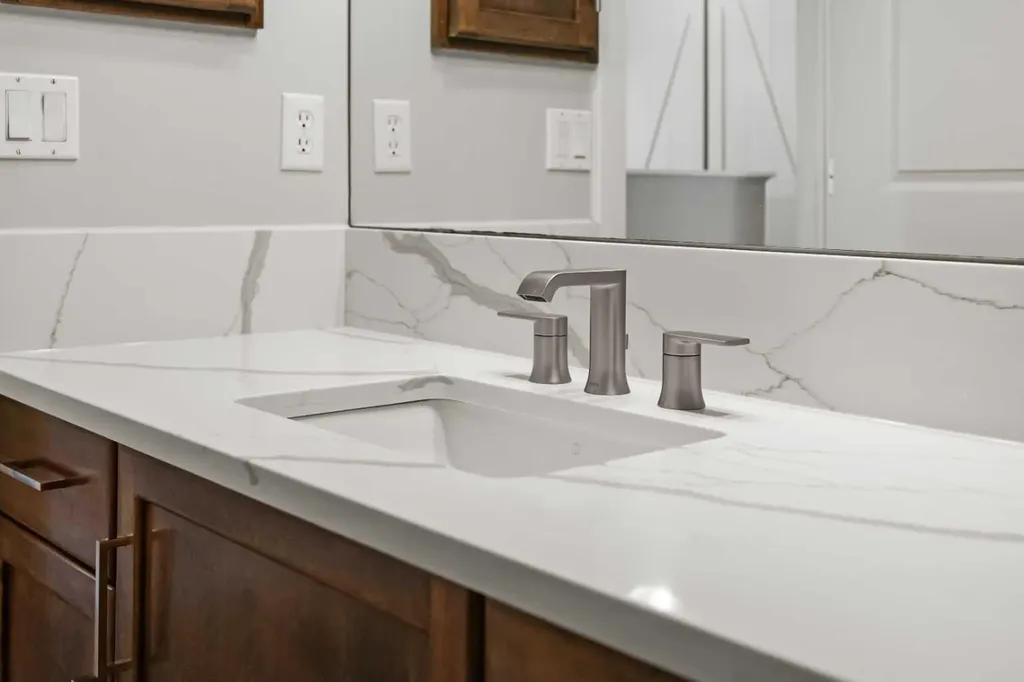95 Aspen Stone Terrace SW Calgary AB T3H5Z2