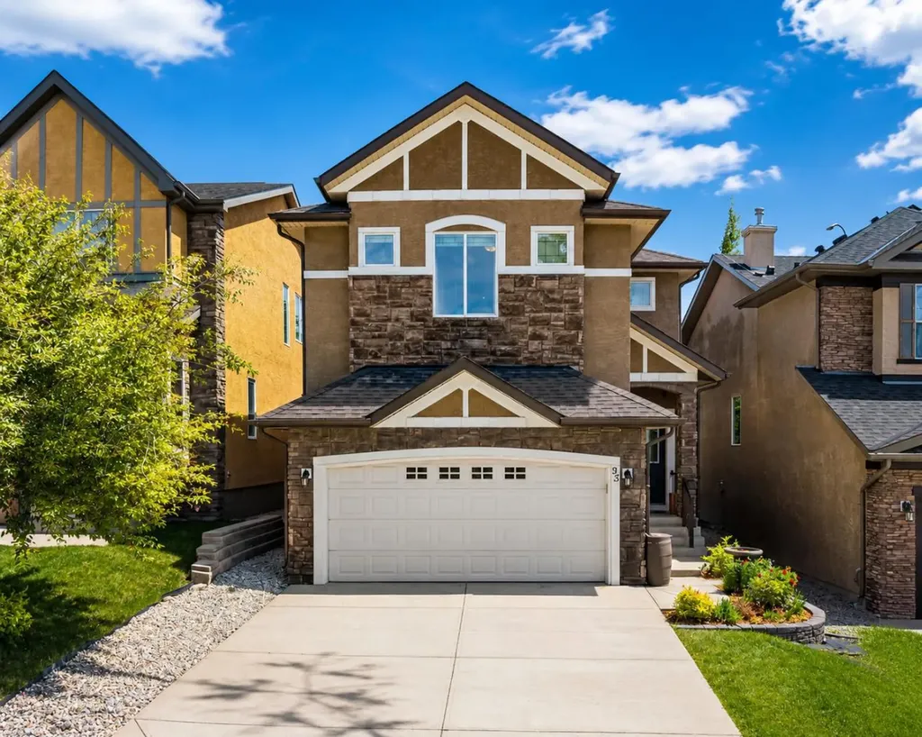 95 Aspen Stone Terrace SW Calgary AB T3H5Z2