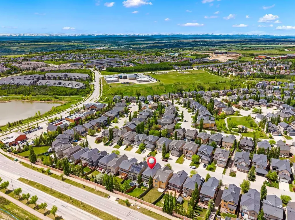 95 Aspen Stone Terrace SW Calgary AB T3H5Z2